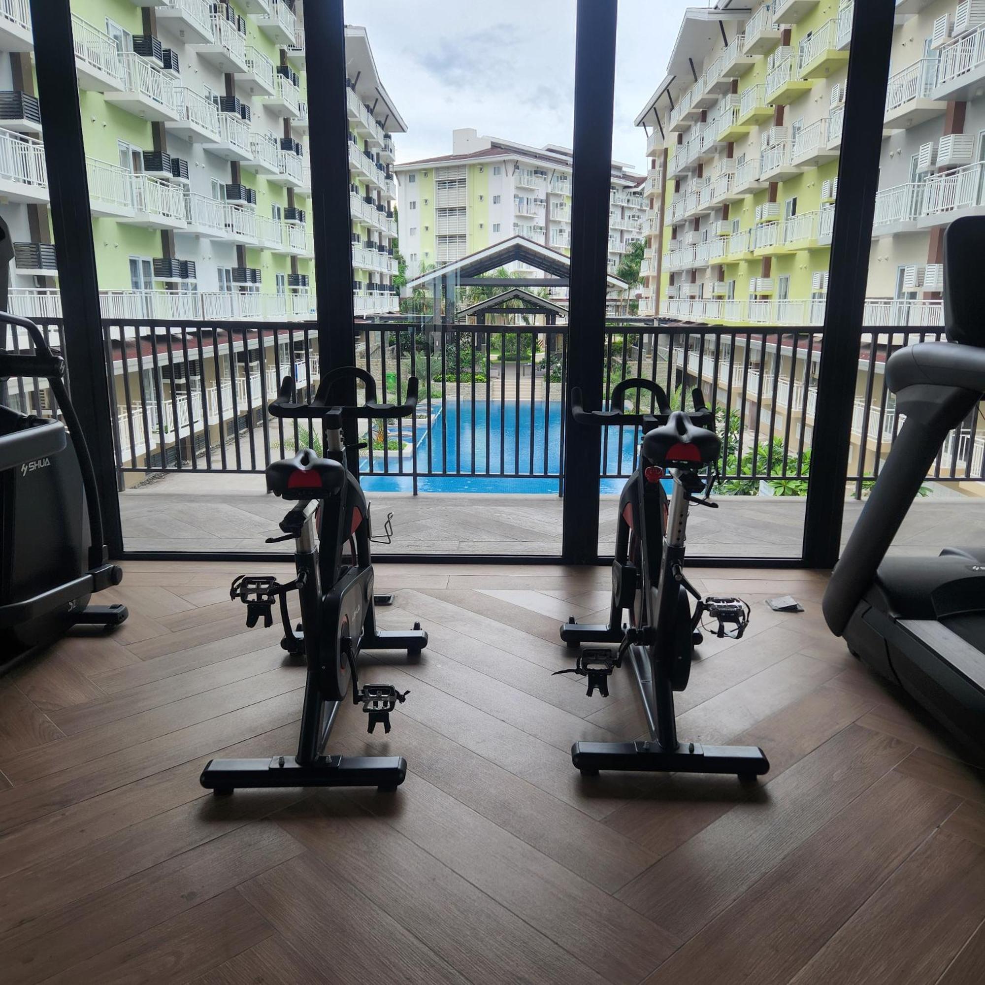 Condo Azur Suites A125 Amani Resorts Residences , 5 Minutes Airport, Netflix, Stylish, Cozy With Luxurious Swimming Pool Lapu-Lapu City Exterior foto